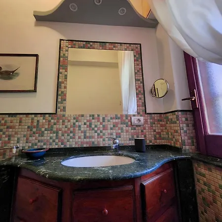 Casa Sulla Di Santa Tecla アチレアーレ